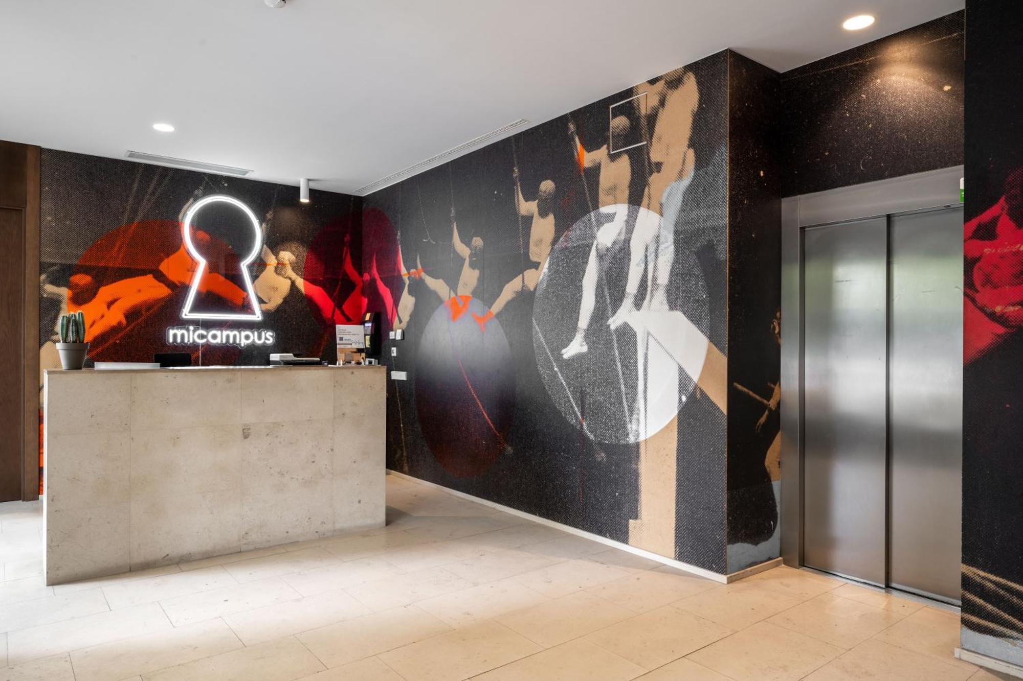 Micampus Pamplona Student Residence Exterior photo